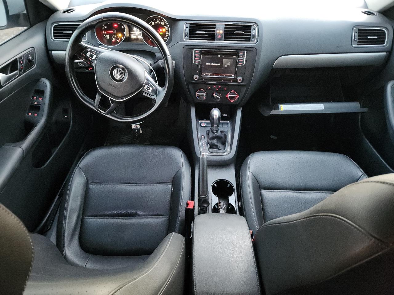2018 VOLKSWAGEN JETTA SE photo 8