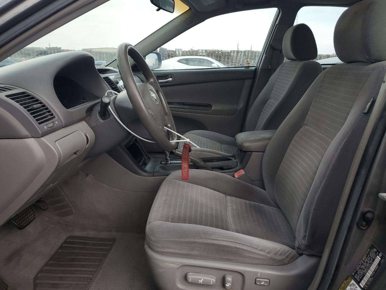 2005 TOYOTA CAMRY LE photo 19
