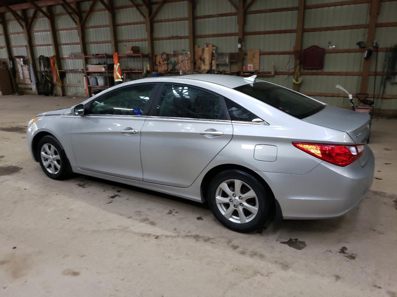 2012 HYUNDAI SONATA GLS photo 4
