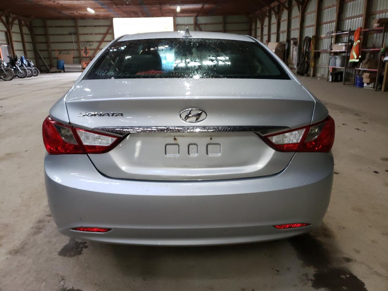 2012 HYUNDAI SONATA GLS photo 16