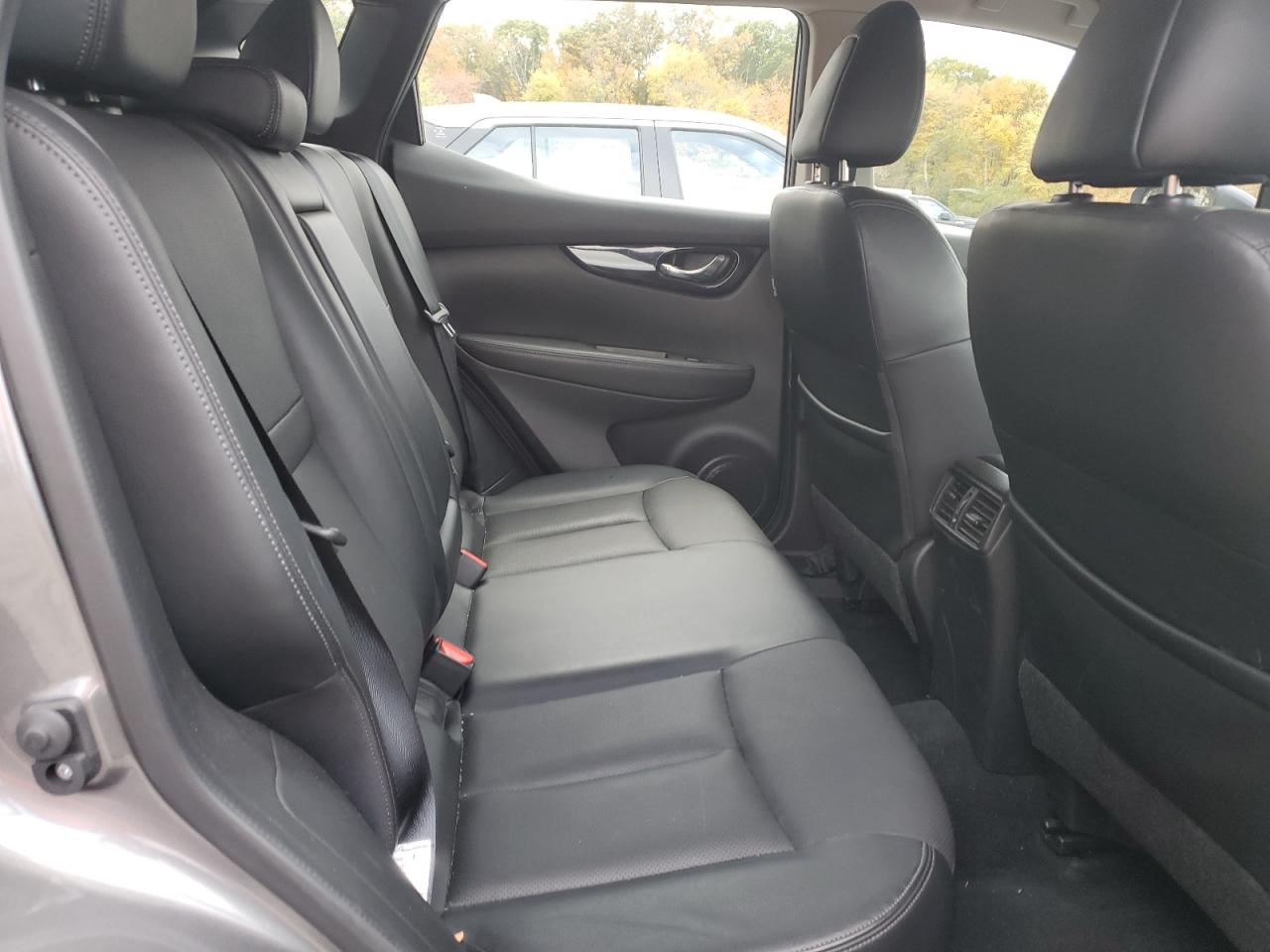 2019 NISSAN ROGUE SPORT S photo 11