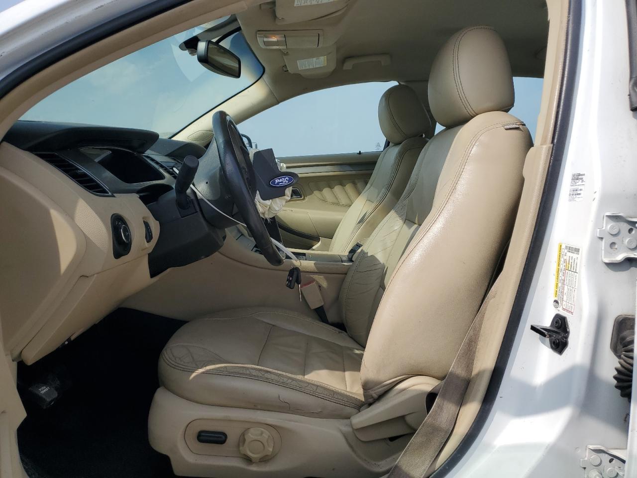 2014 FORD TAURUS SEL photo 13