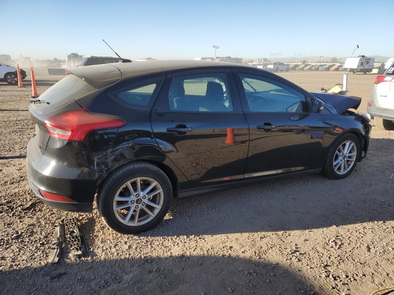 2018 FORD FOCUS SE photo 3