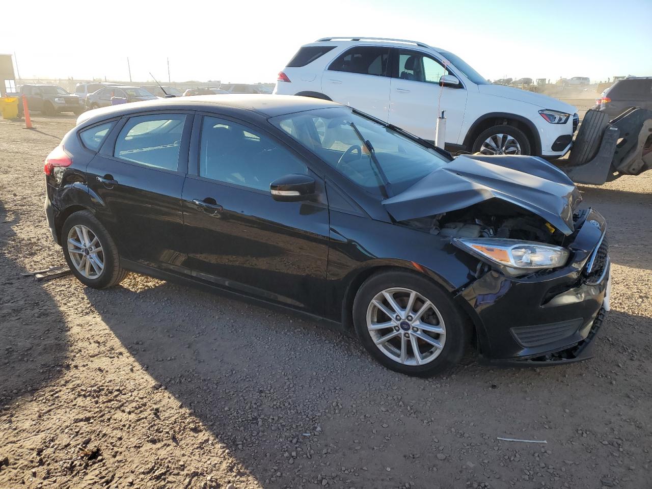 2018 FORD FOCUS SE photo 4