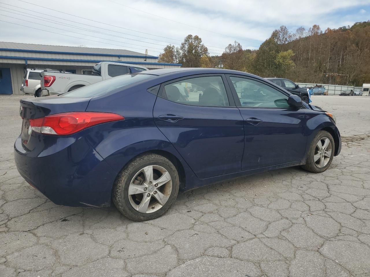 2013 HYUNDAI ELANTRA GLS photo 3