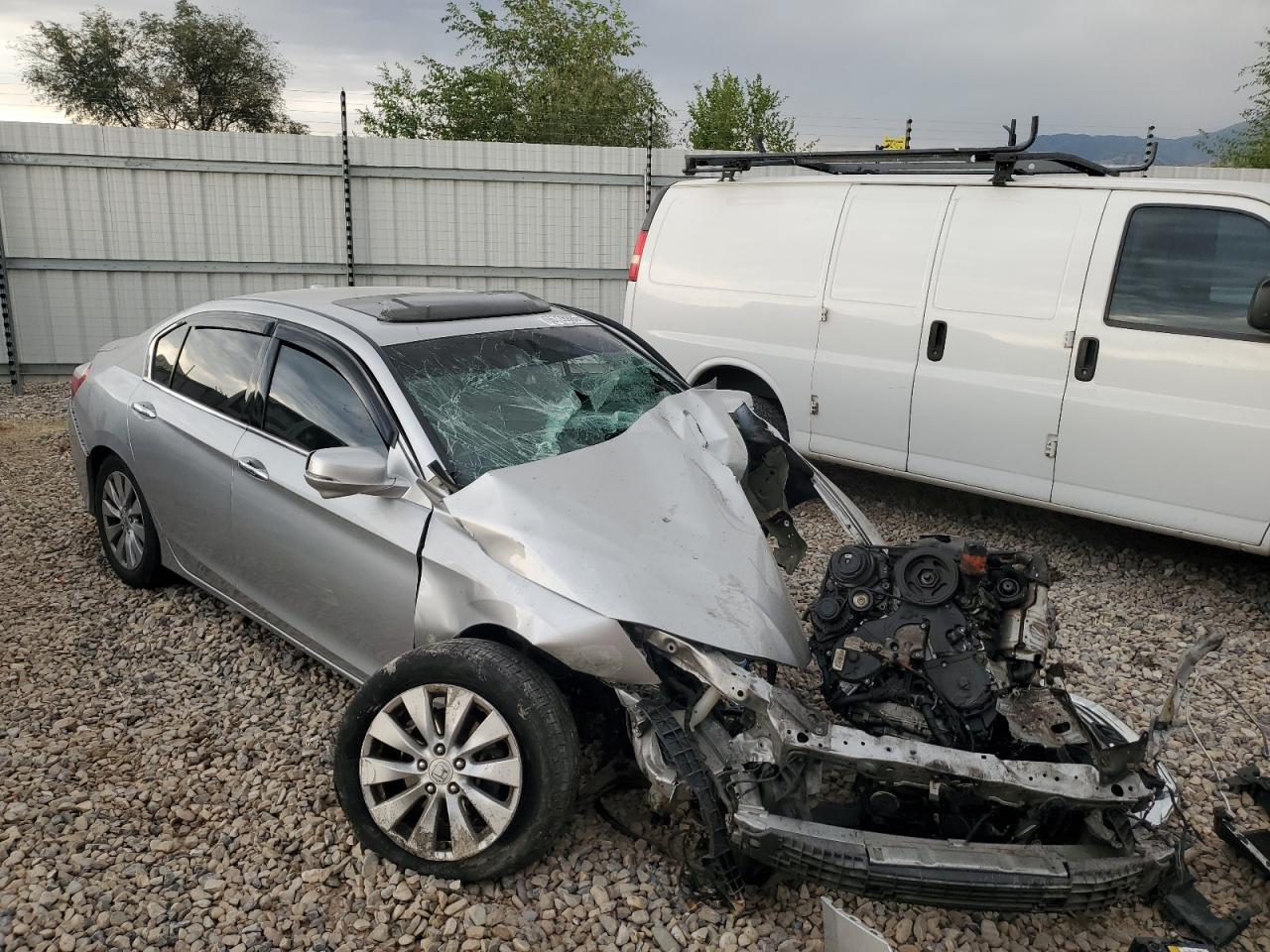 2013 HONDA ACCORD EXL photo 4