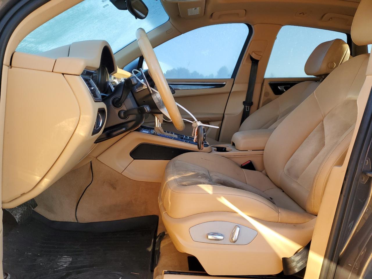 2015 PORSCHE MACAN S photo 13
