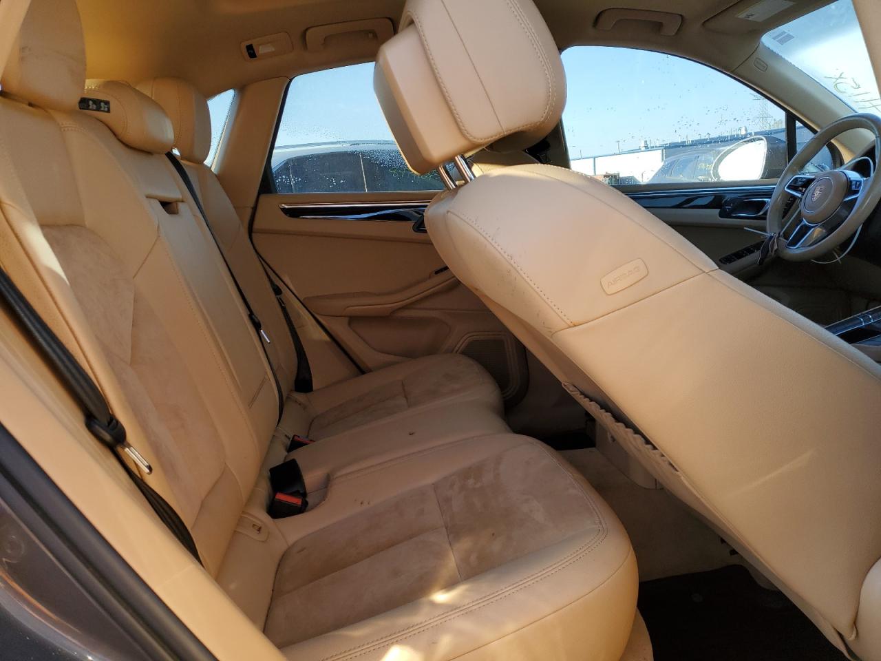 2015 PORSCHE MACAN S photo 19