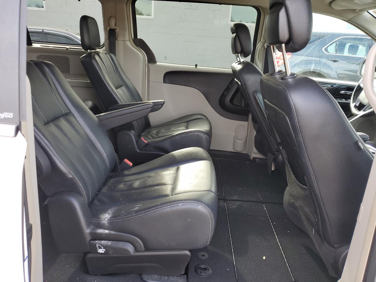 2013 CHRYSLER TOWN & COUNTRY TOURING L photo 21