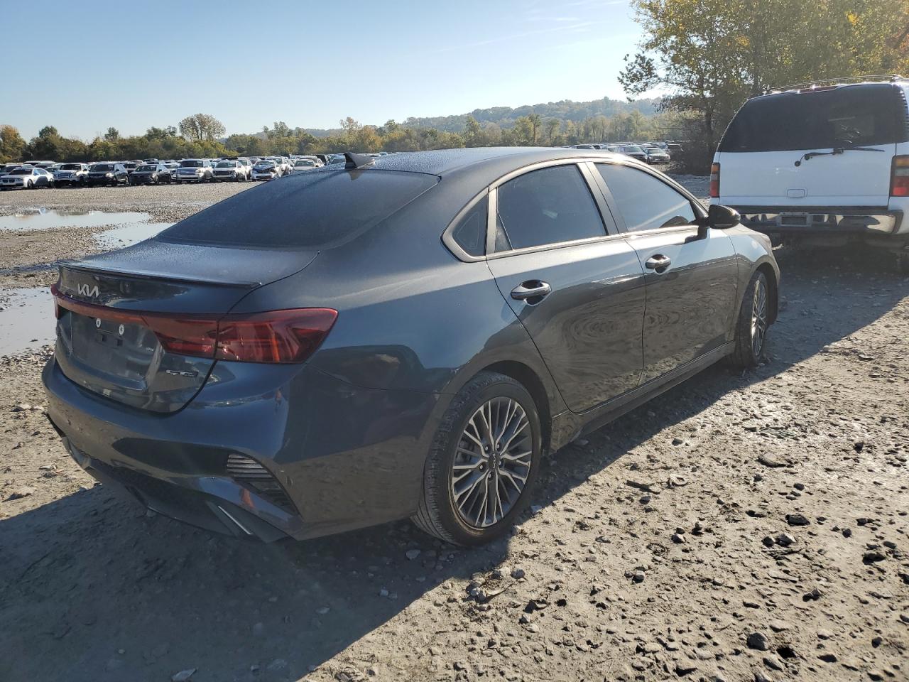 2024 KIA FORTE GT LINE photo 5