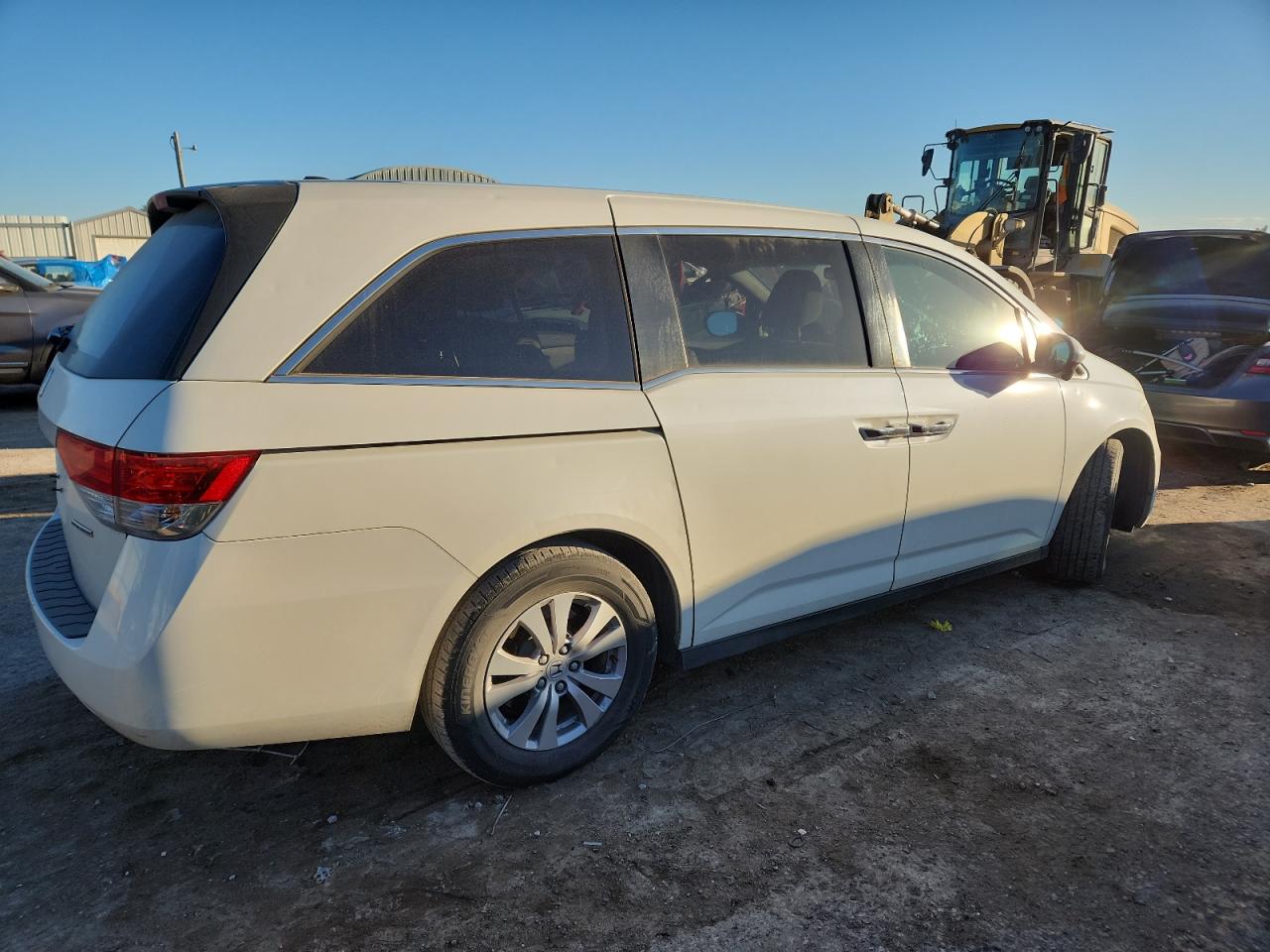 2016 HONDA ODYSSEY SE photo 3