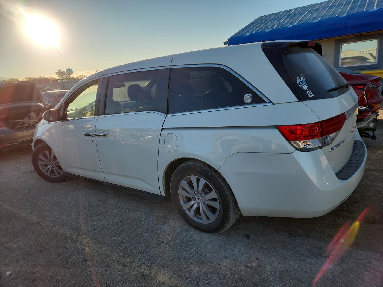 2016 HONDA ODYSSEY SE photo 2