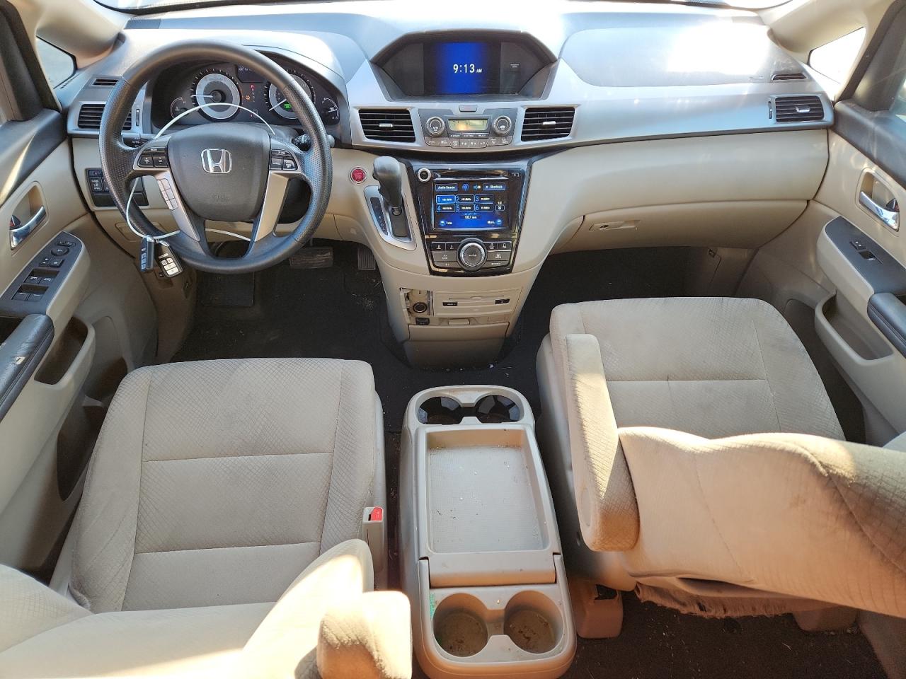 2016 HONDA ODYSSEY SE photo 8