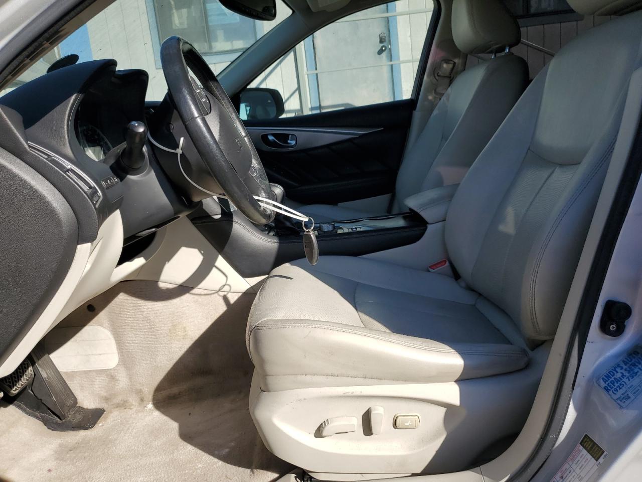 2015 INFINITI Q50 BASE photo 7