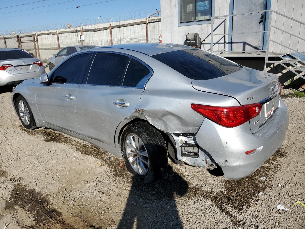 2015 INFINITI Q50 BASE photo 2
