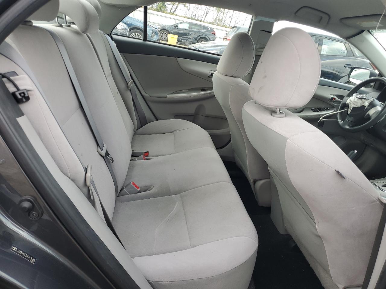 2011 TOYOTA COROLLA BASE photo 28