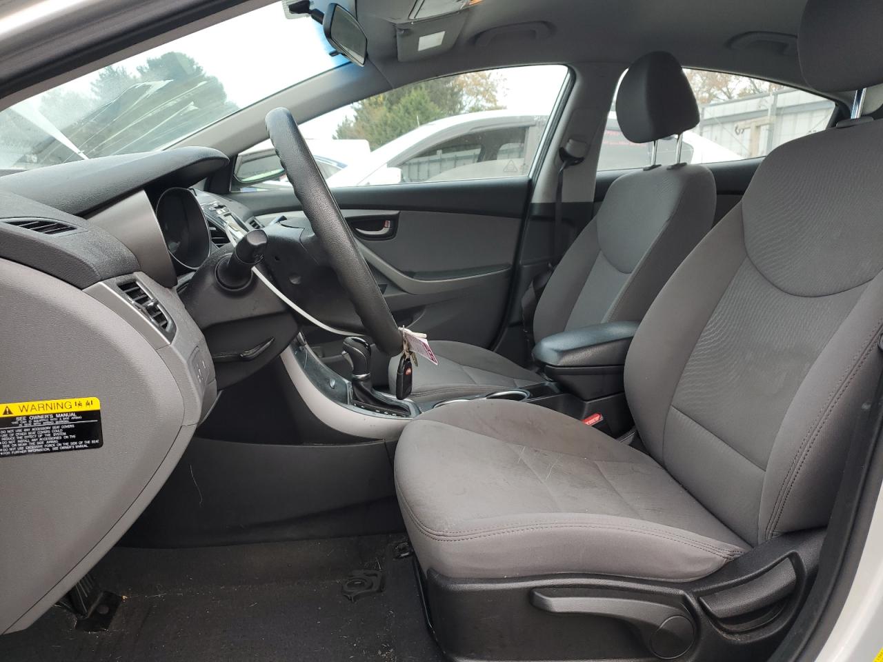 2015 HYUNDAI ELANTRA SE photo 13