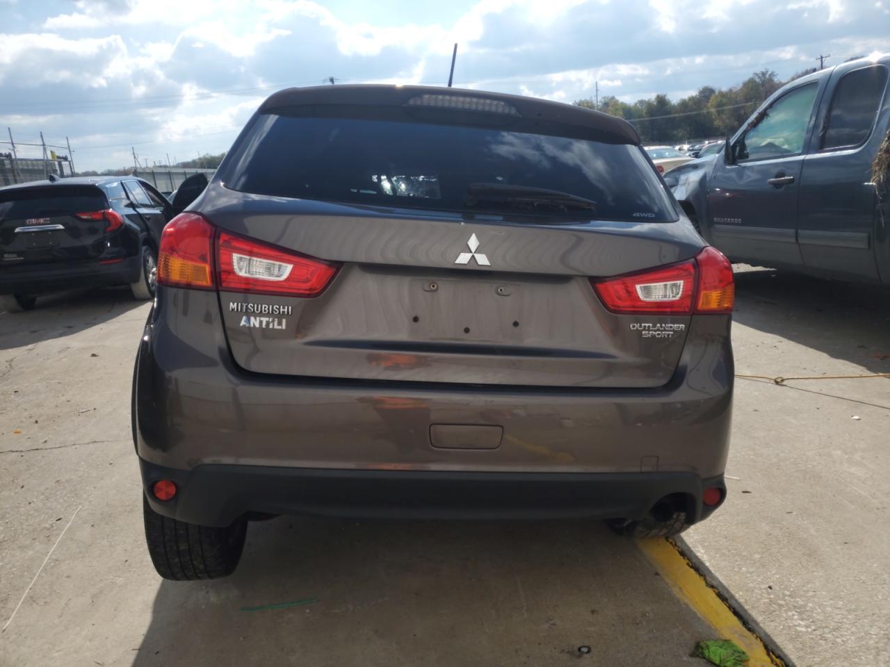 2016 MITSUBISHI OUTLANDER SPORT ES photo 6