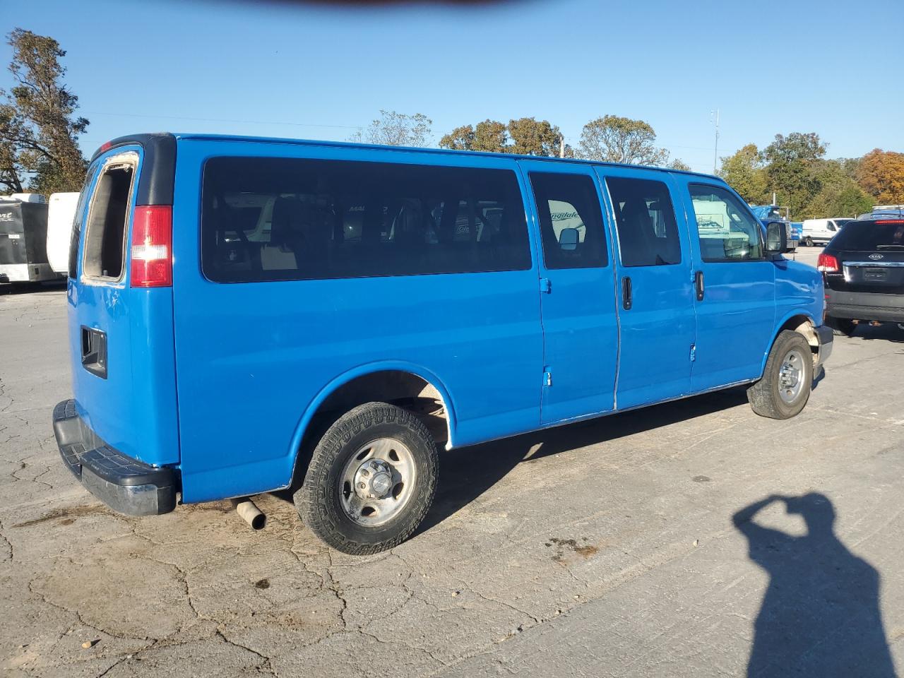 2018 CHEVROLET EXPRESS G3500 LT photo 3