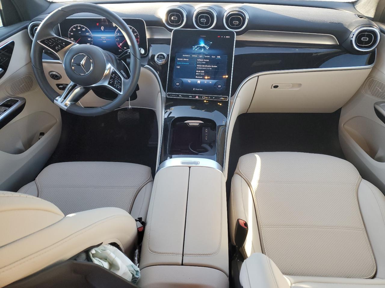 2025 MERCEDES-BENZ GLC 300 4MATIC photo 22