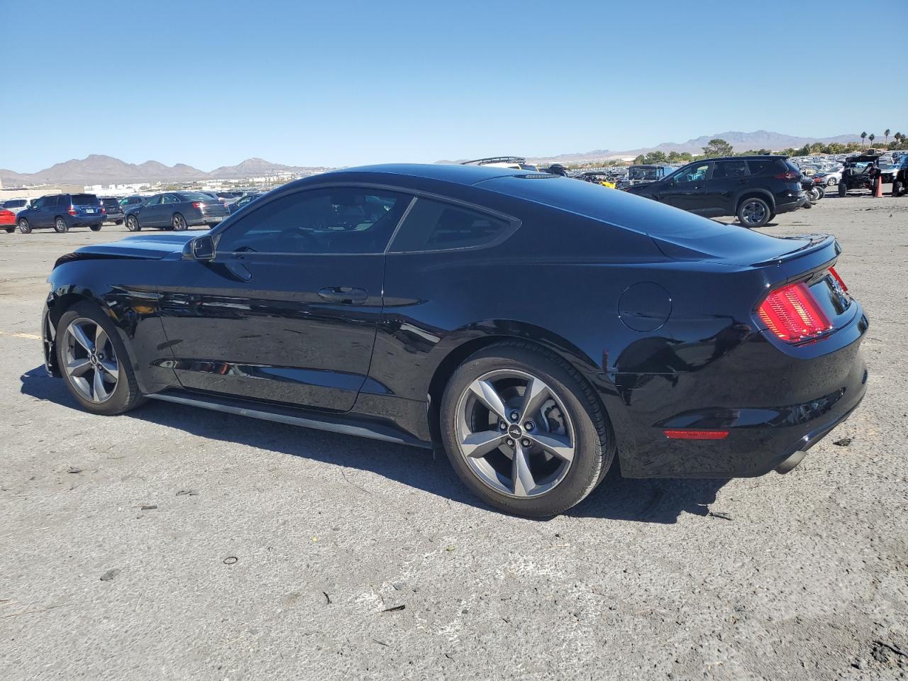 2015 FORD MUSTANG photo 2