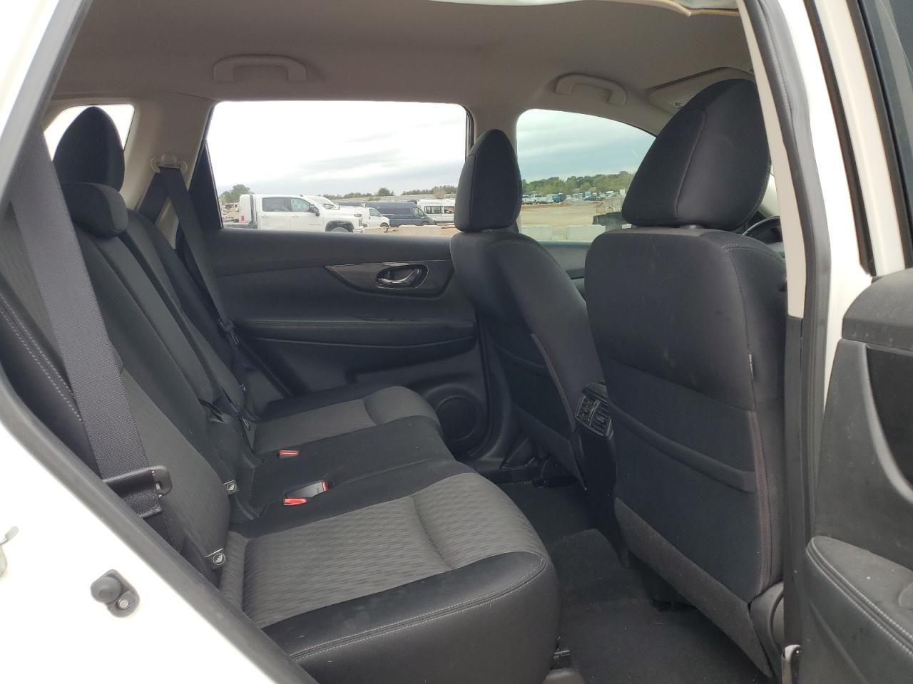 2017 NISSAN ROGUE S photo 31