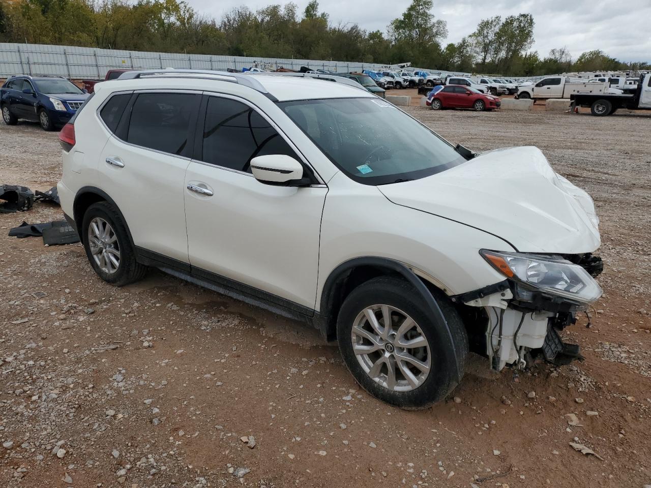 2017 NISSAN ROGUE S photo 10