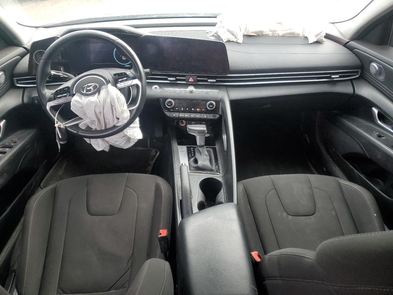 2023 HYUNDAI ELANTRA SEL photo 15