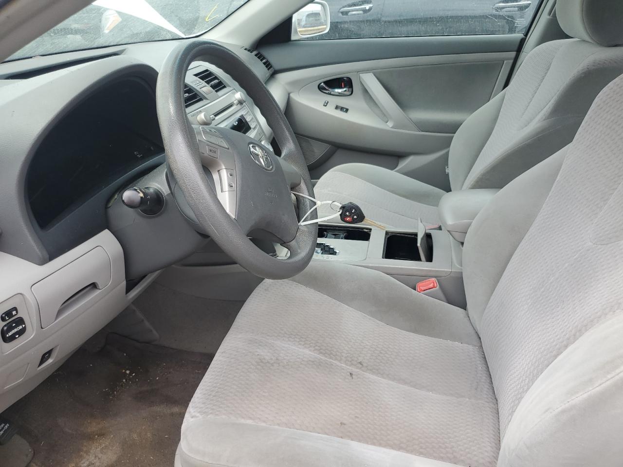 2011 TOYOTA CAMRY BASE photo 19