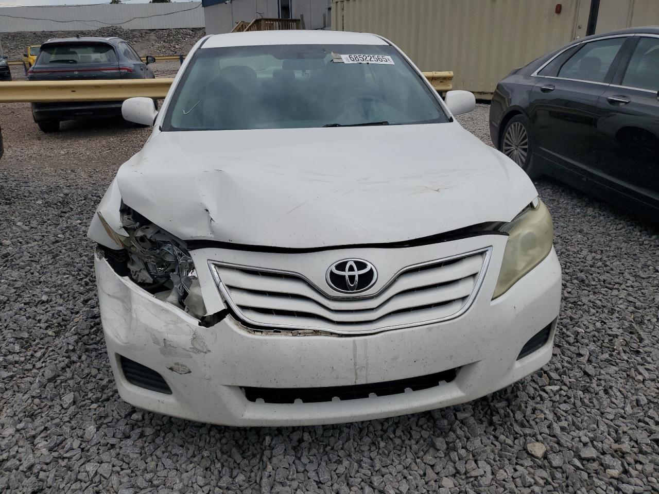 2011 TOYOTA CAMRY BASE photo 13