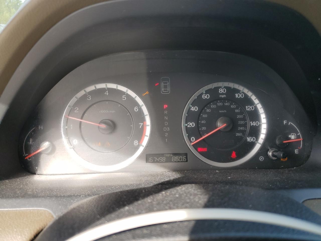 2010 HONDA ACCORD LXP photo 17