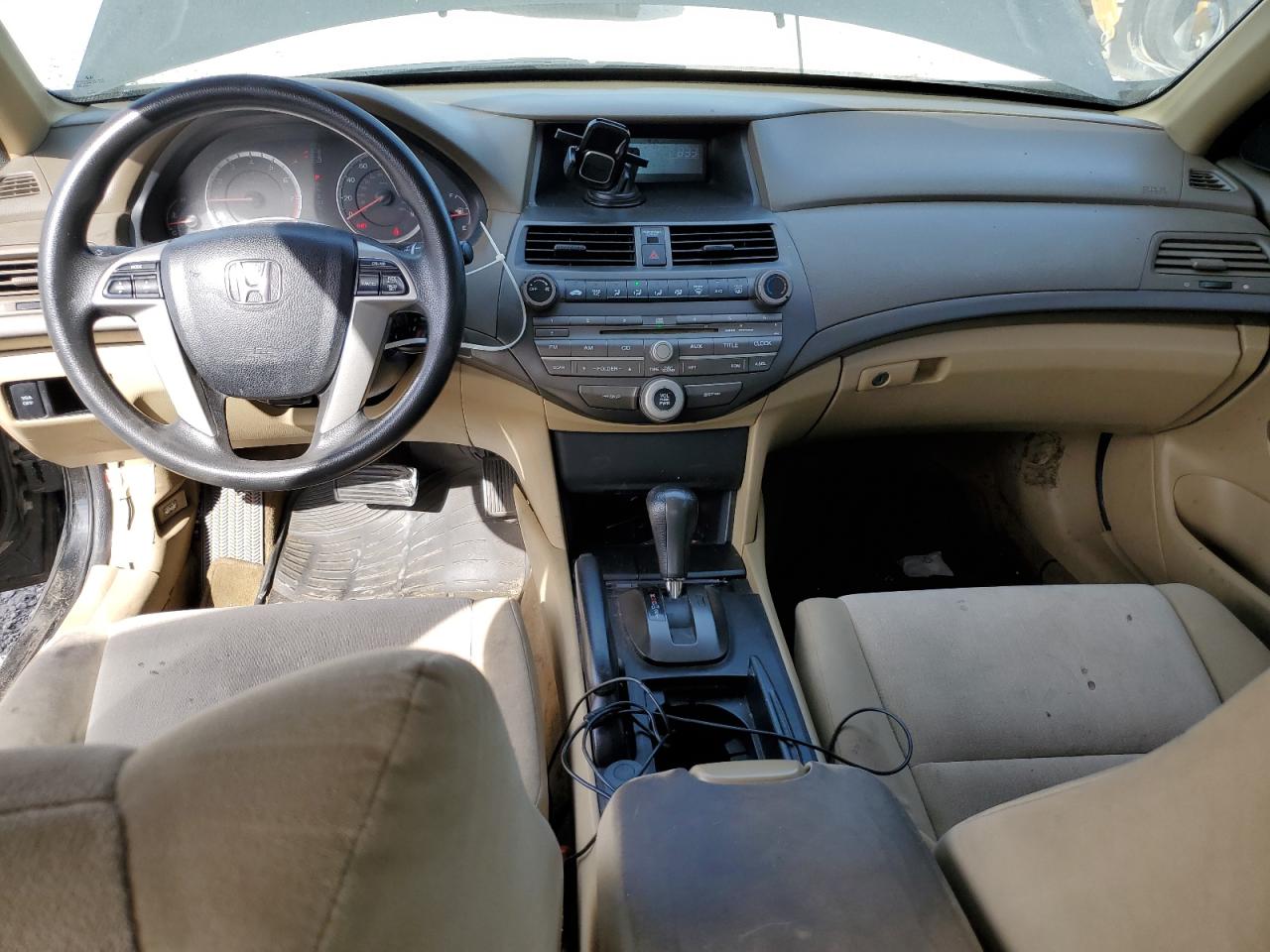 2010 HONDA ACCORD LXP photo 15