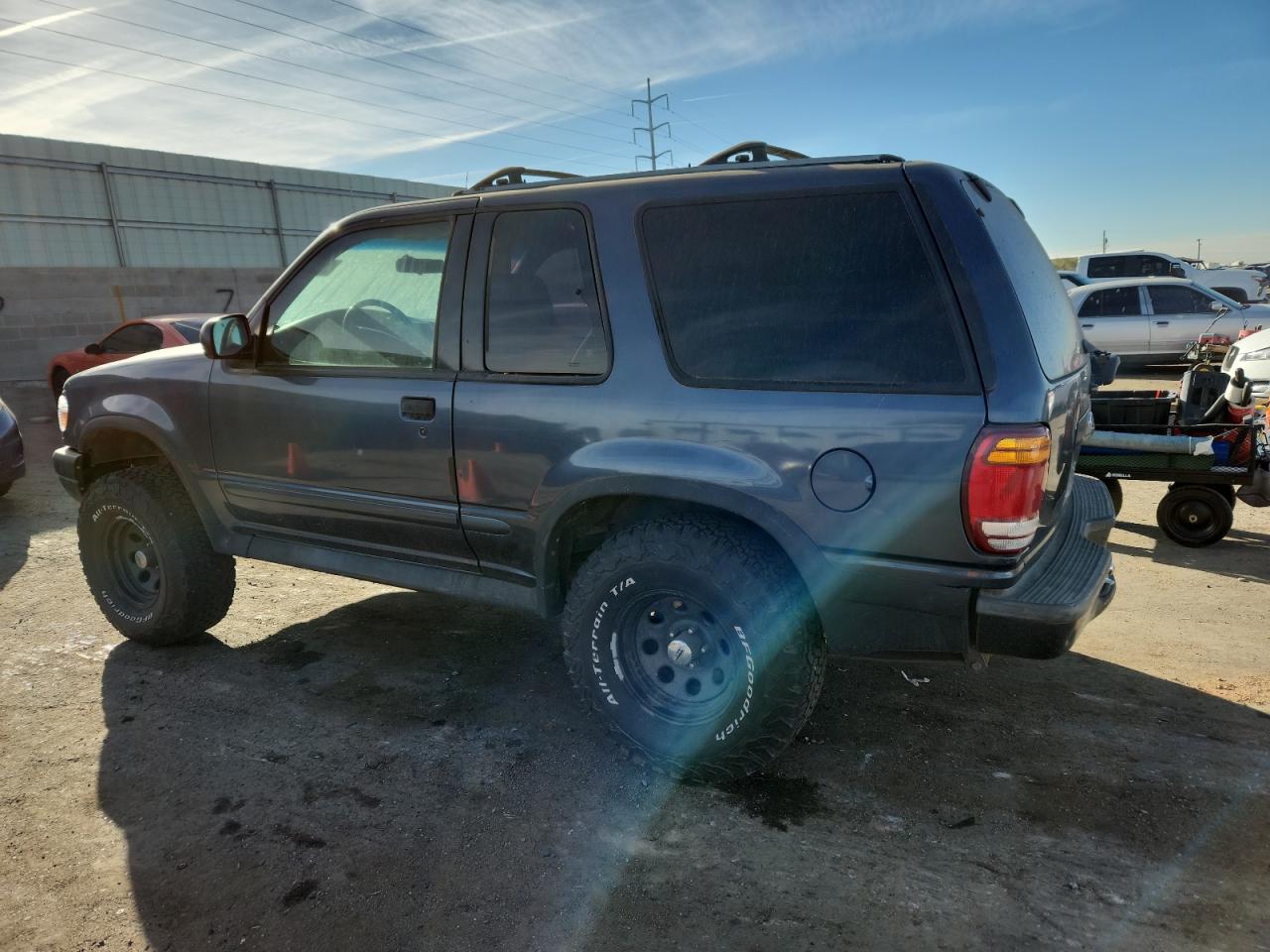 2000 FORD EXPLORER SPORT photo 2