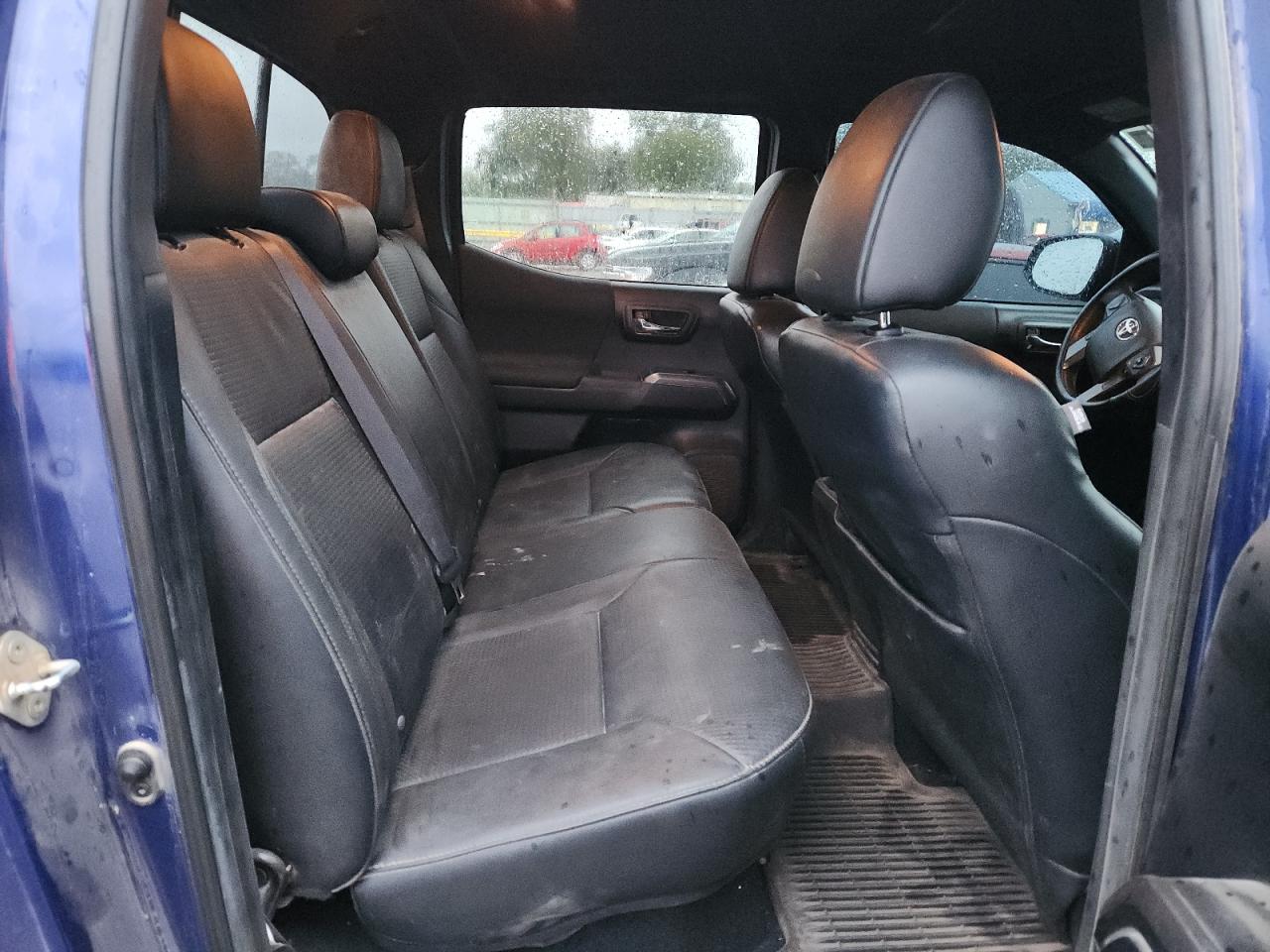 2022 TOYOTA TACOMA TRD OFF-ROAD photo 10