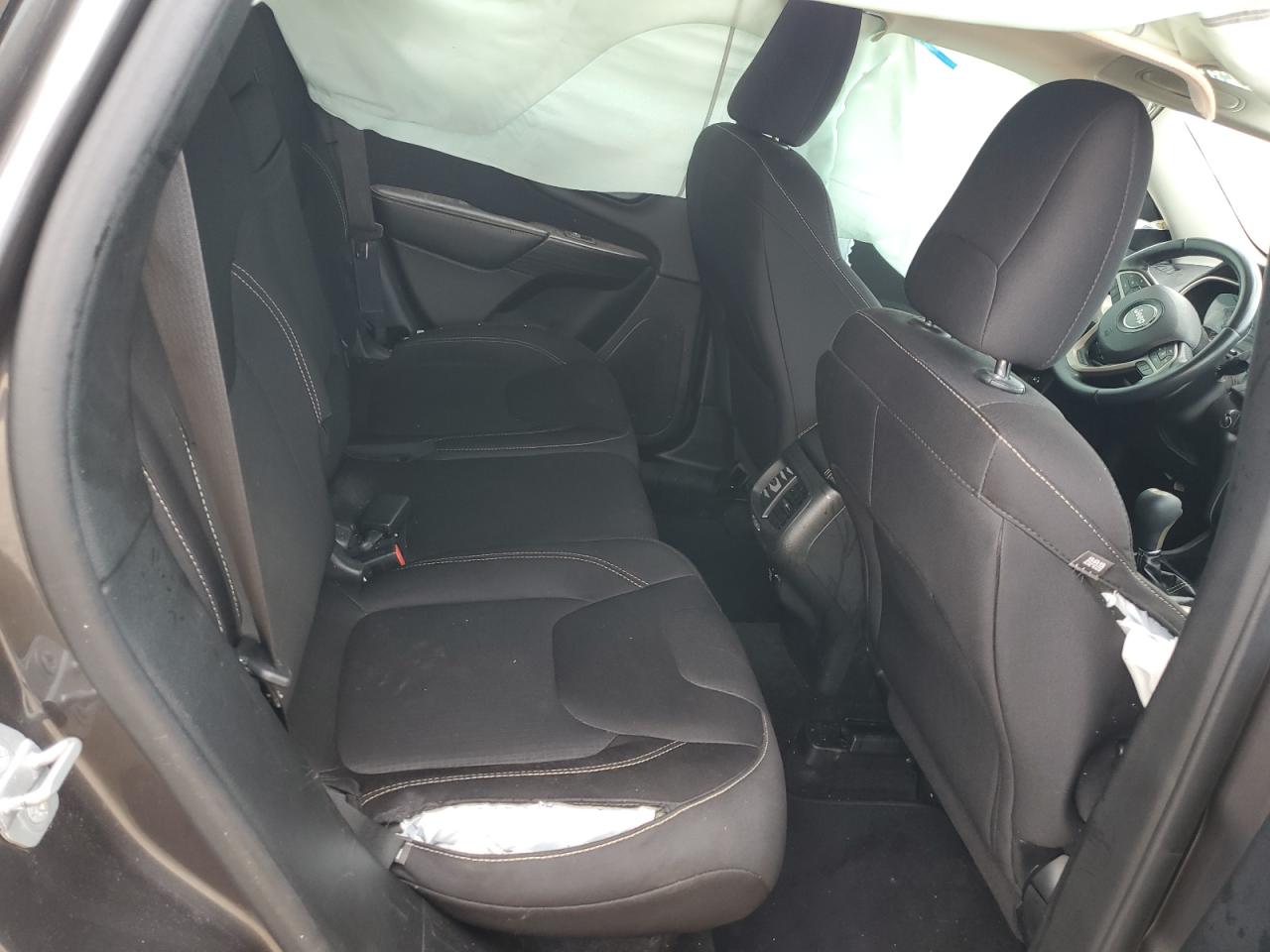2015 JEEP CHEROKEE LATITUDE photo 21
