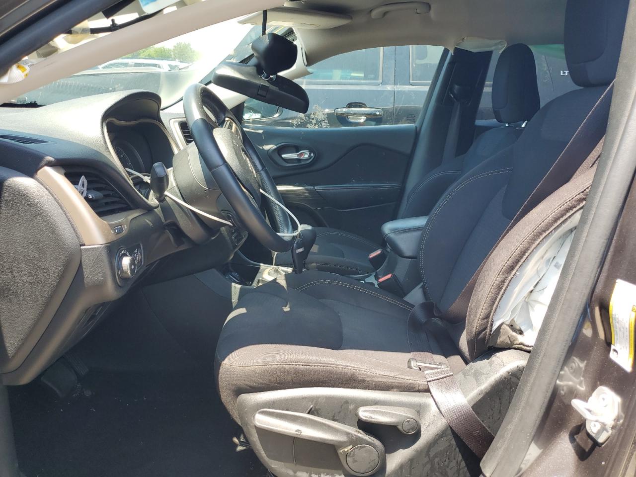 2015 JEEP CHEROKEE LATITUDE photo 13