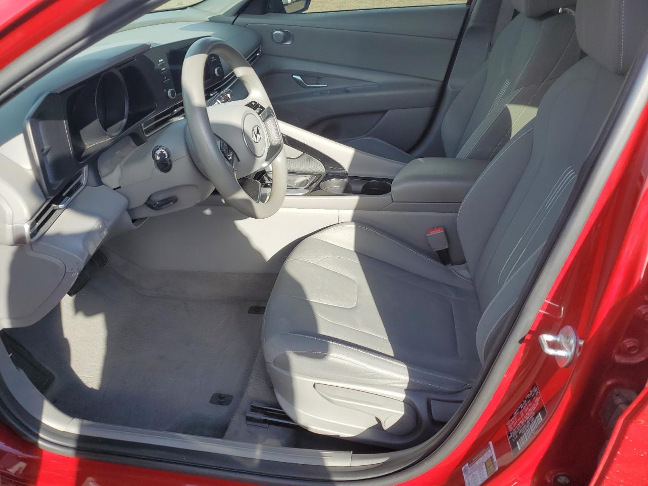 2021 HYUNDAI ELANTRA photo 7