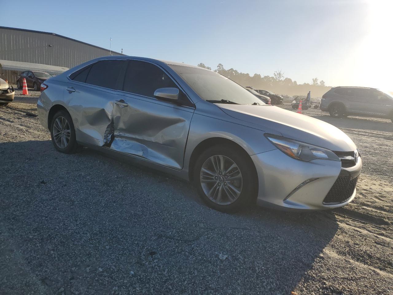 2017 TOYOTA CAMRY SE photo 10