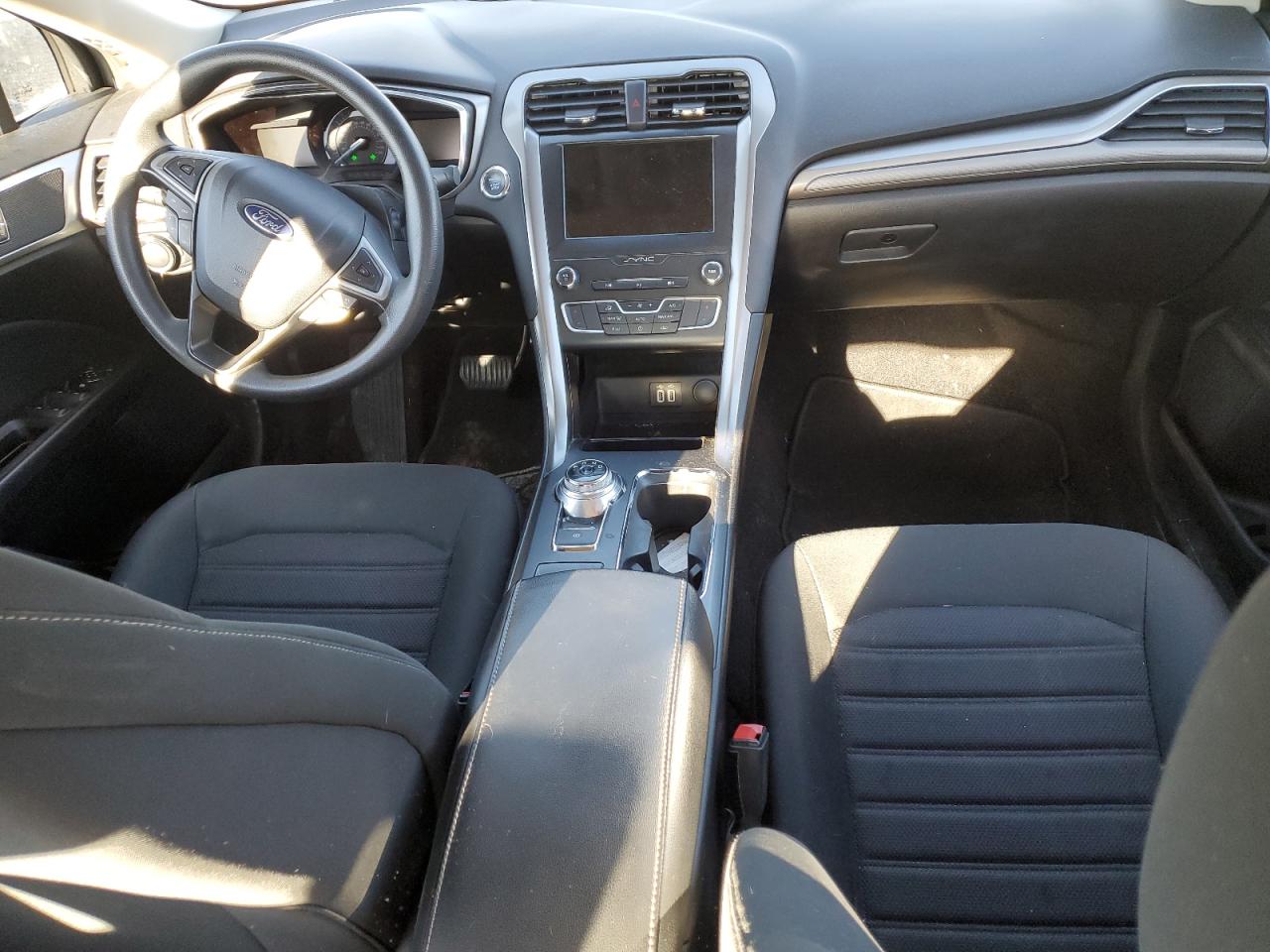 2020 FORD FUSION SE photo 15