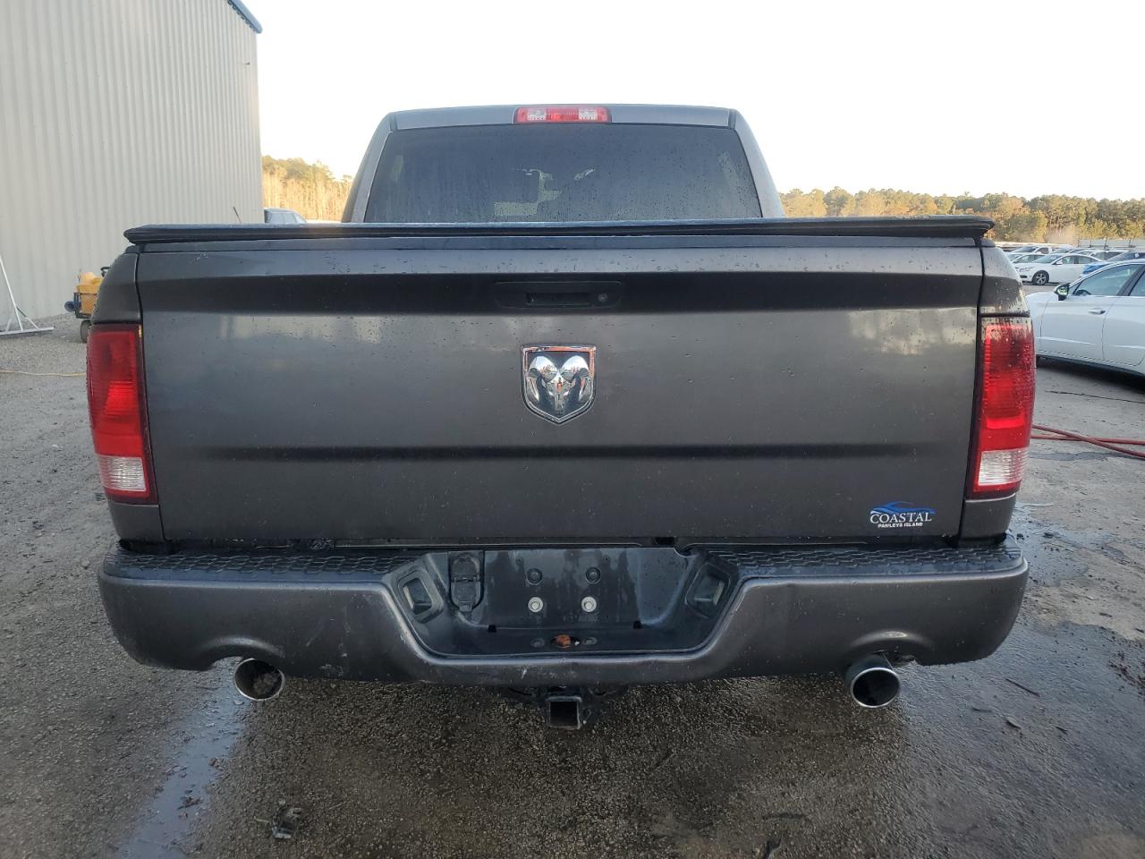 2016 RAM 1500 SLT photo 6