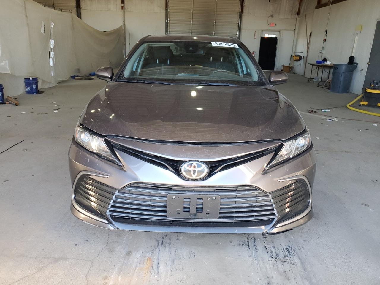 2021 TOYOTA CAMRY LE photo 13