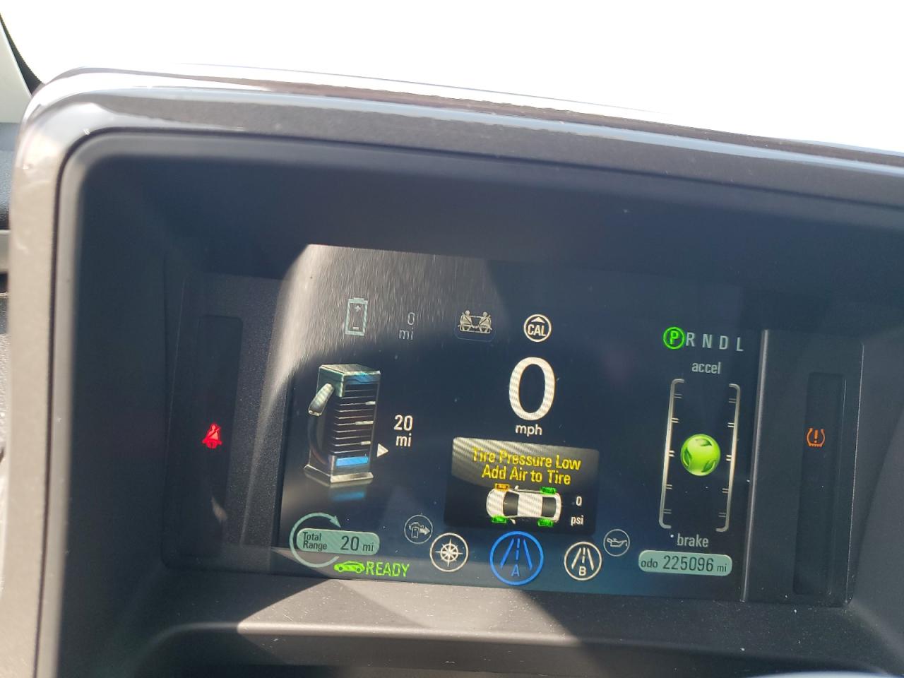 2014 CHEVROLET VOLT photo 25