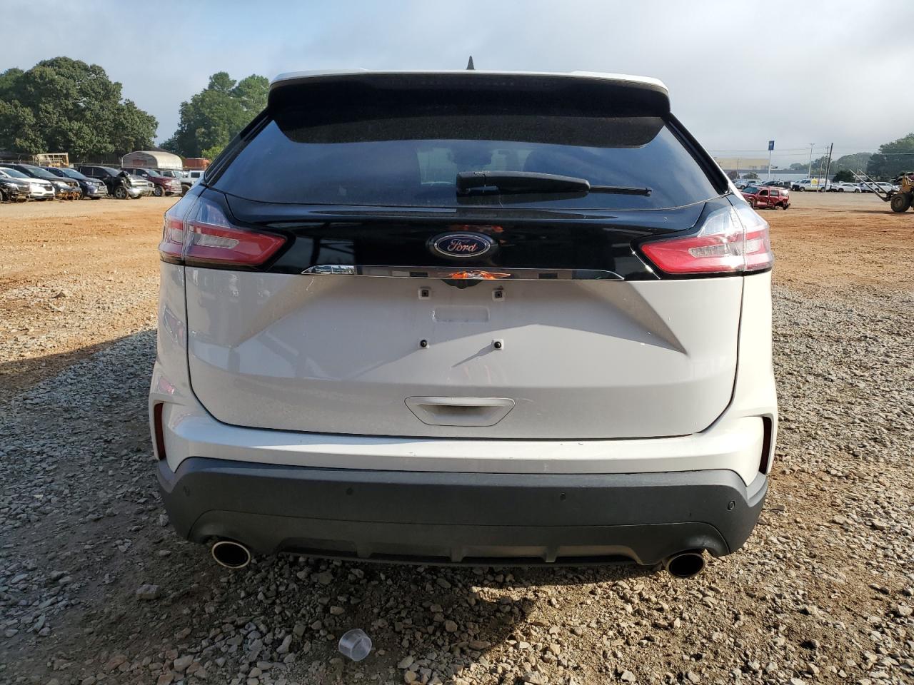 2020 FORD EDGE SE photo 6