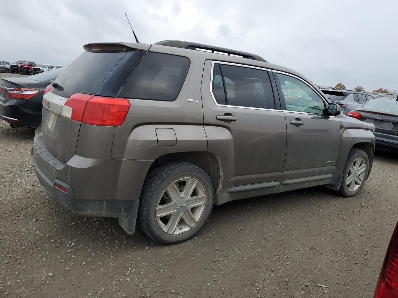 2012 GMC TERRAIN SLE photo 5