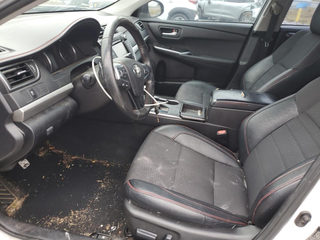 2017 TOYOTA CAMRY LE photo 19