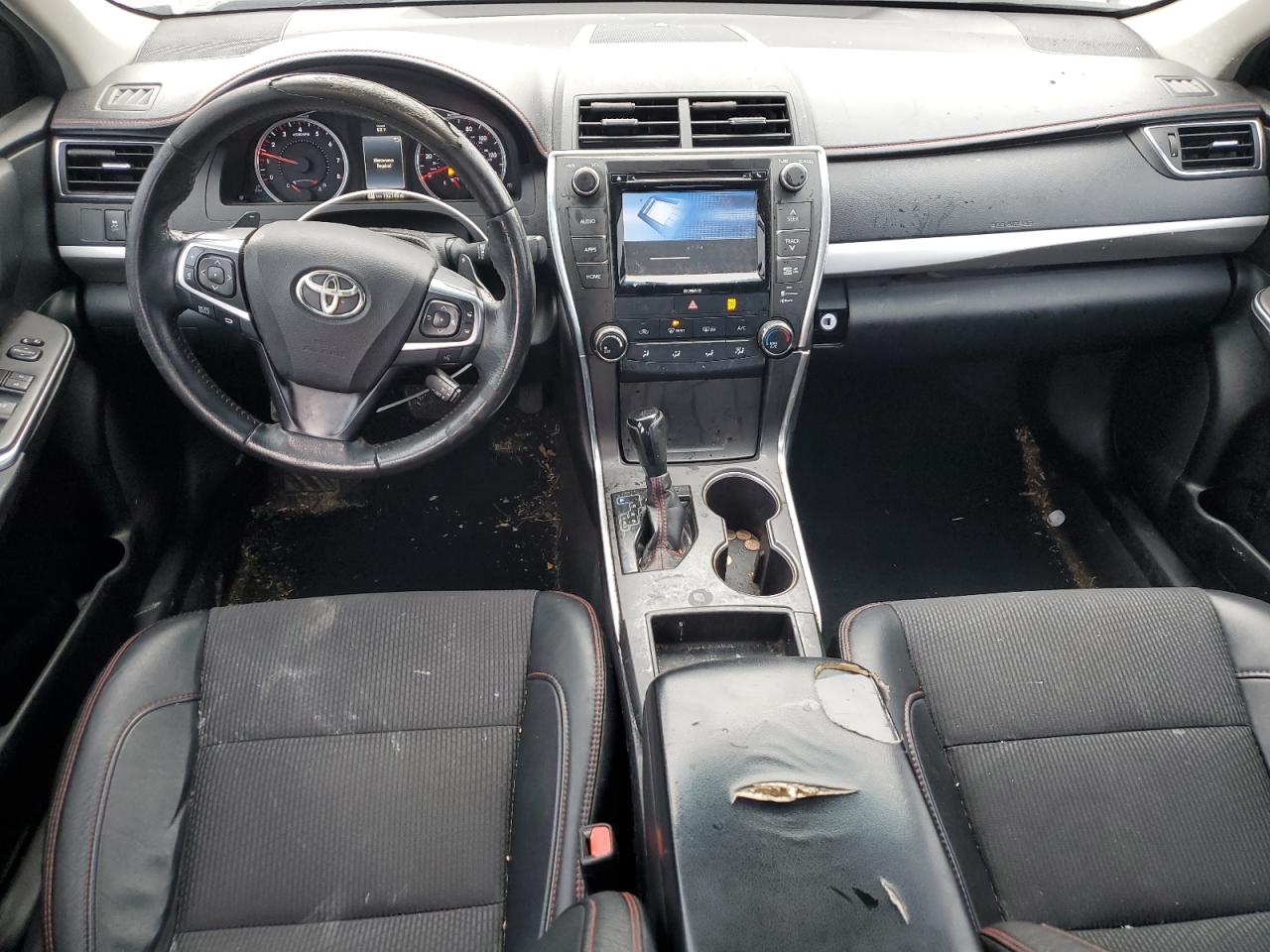 2017 TOYOTA CAMRY LE photo 22