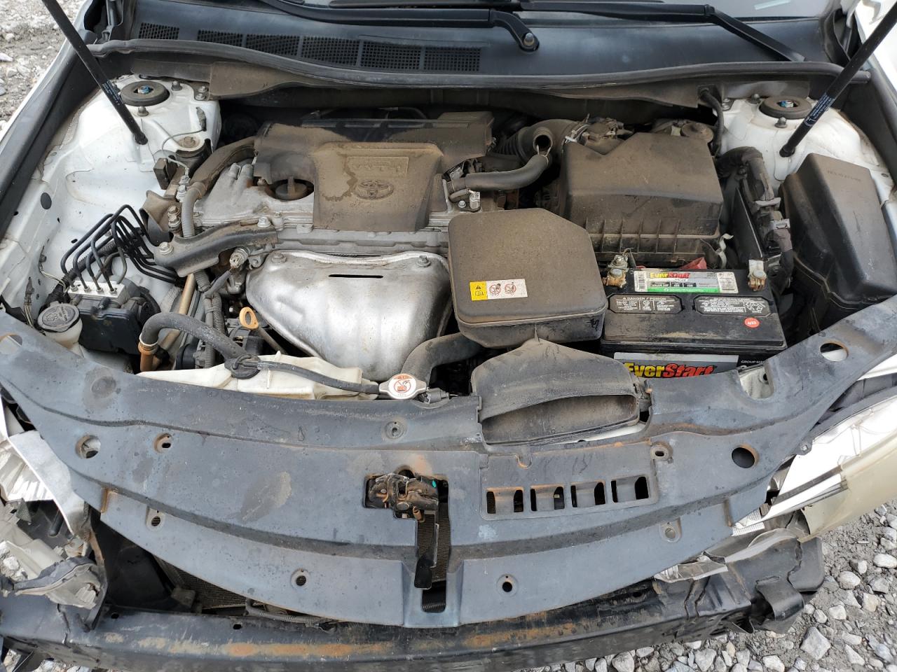 2017 TOYOTA CAMRY LE photo 31