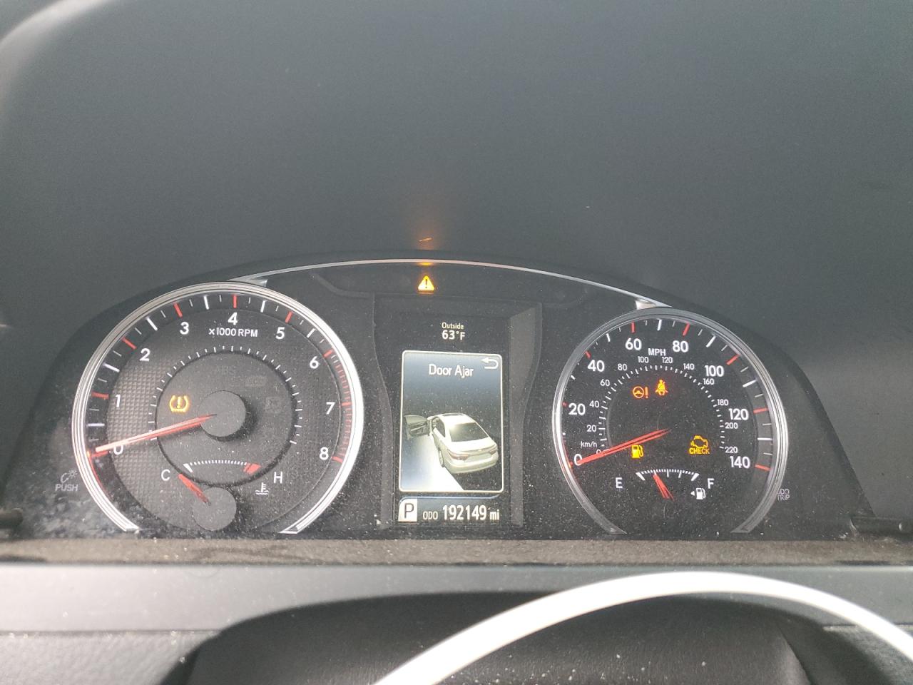2017 TOYOTA CAMRY LE photo 25