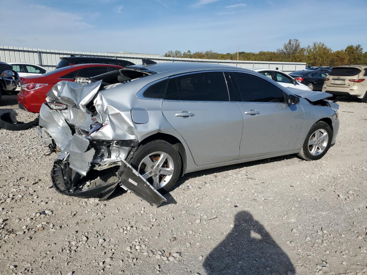 2021 CHEVROLET MALIBU LS photo 3