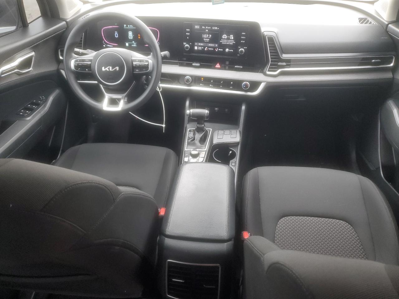 2023 KIA SPORTAGE LX photo 8